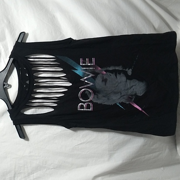 Bowie Tops - FLASH SALE! RARE! HTF NWOT David Bowie Distressed Tank Sz.M Made In USA 🇺🇸